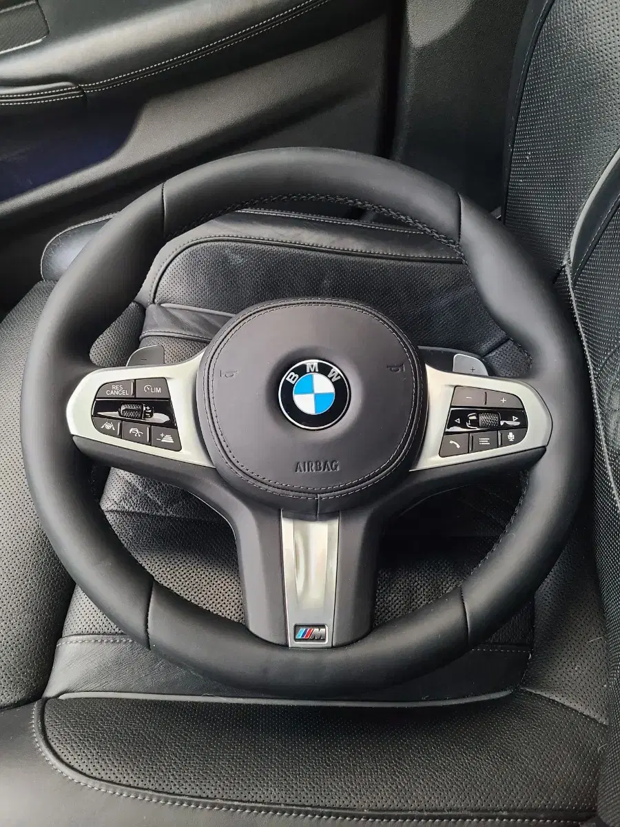 bmw m핸들 호환되는건 따로적을께요